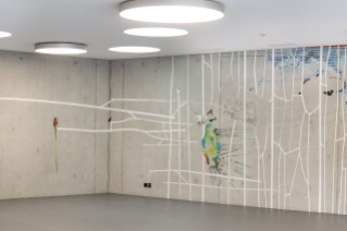 Kunst und Bau: «Riesenfleck und Semperilgen», 2015 im Untergeschoss (© Sebastian Sieber, Zürich)